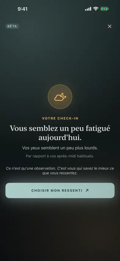 Le résultat de la vérification du visage dans Moments, un point avec la caméra en bêta qui indique que vous semblez un peu plus fatigué que lors de vos après-midi habituels.